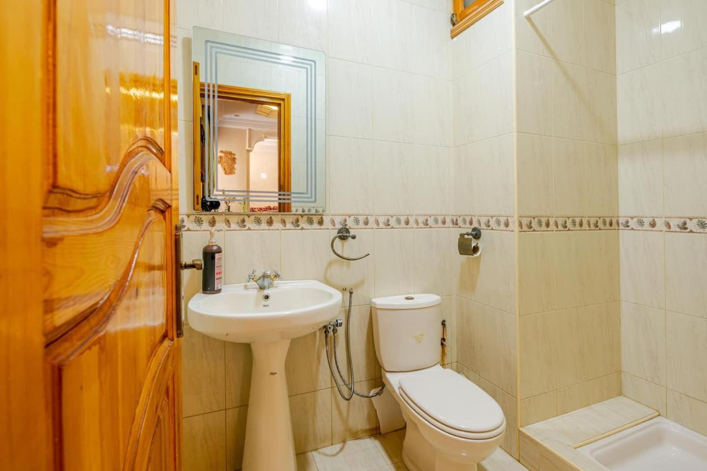 Rabat-Sale Big Apartment With Parking Near Airport Ngoại thất bức ảnh